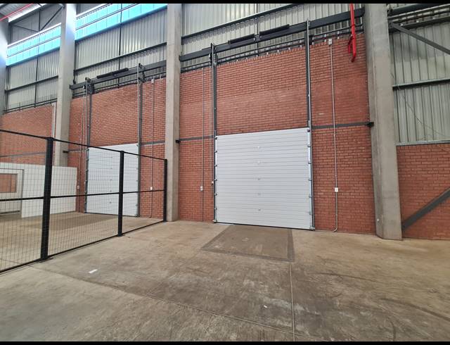 5,515M² WAREHOUSE TO LET IN SAMRAND BUSINESS PARK